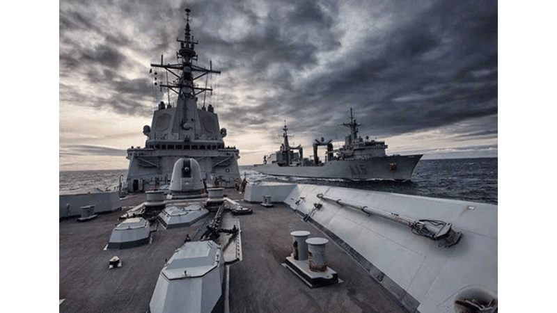 Buques de guerra atracados, aplicación naval del sistema